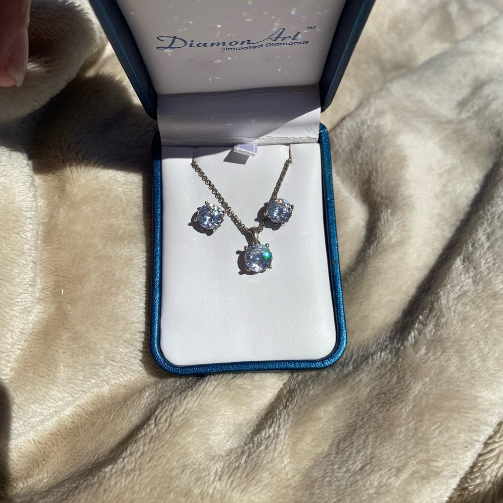DiamonArt Moissanite Earring and necklace set